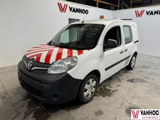 Vaurioauto  passenger cars Renault Kangoo  2021/2