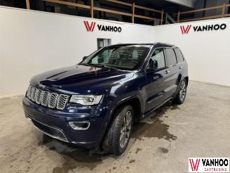 Vaurioauto  passenger cars Jeep Grand-cherokee CHEROKEE 2017/2