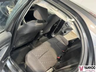 Toyota Yaris  picture 11