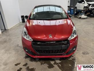 Peugeot 208  picture 3