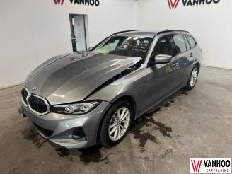 krockskadad bil auto BMW 3-serie  2024/1
