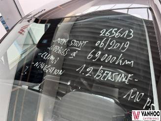 Peugeot 208  picture 24