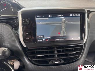 Peugeot 208  picture 21