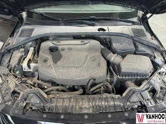 Volvo S-60  picture 13