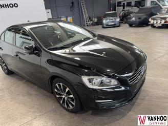 Volvo S-60  picture 5