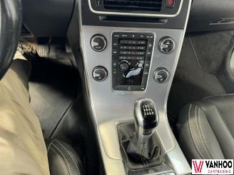 Volvo S-60  picture 23