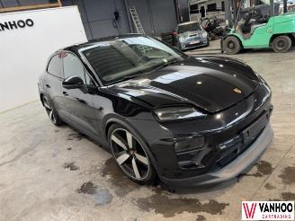 Porsche Macan  picture 2