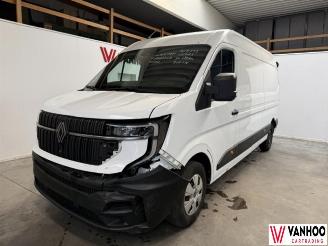 Schadeauto Renault Master  2025/3