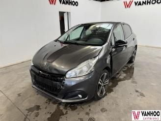 uszkodzony samochody osobowe Peugeot 208  2019/5