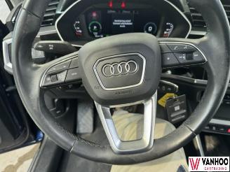 Audi Q3  picture 16