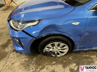 Kia Ceed  picture 2