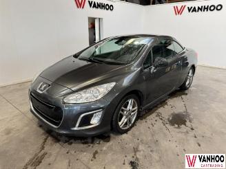 Schadeauto Peugeot 308  2015/6
