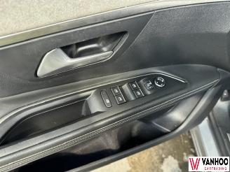 Peugeot 5008  picture 22