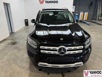 Mercedes GLB  picture 2