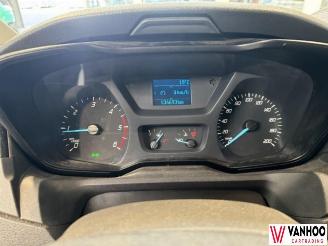Ford Transit  picture 14