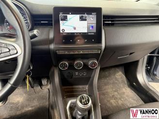 Renault Clio  picture 12