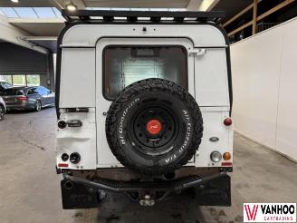 Land Rover Defender  picture 10
