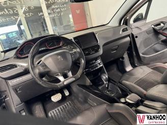 Peugeot 2008  picture 18