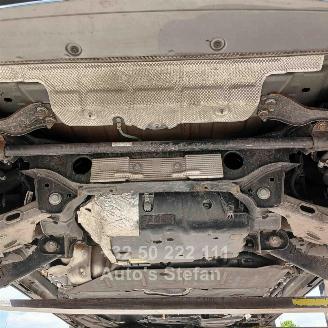 Jaguar E-Pace P 300E AWD picture 26