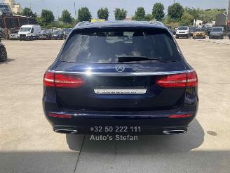 Mercedes E-klasse 200 D picture 6