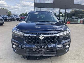 Suzuki SX4 S-CROSS PRIVILEGE picture 3