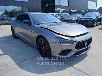 damaged passenger cars Maserati Ghibli GRANSPORT 2020/12