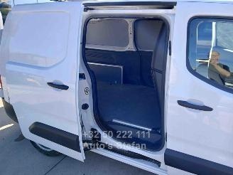 Peugeot Partner PREMIUM picture 14