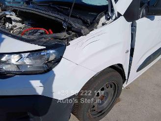Peugeot Partner PREMIUM picture 24