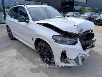krockskadad bil auto BMW iX3 M SPORT 2023/4