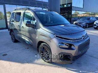 uszkodzony samochody osobowe Citroën Berlingo E- SHINE 2023/7