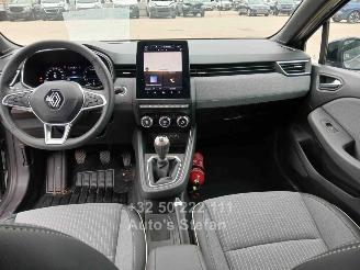 Renault Clio V TECHNO picture 12