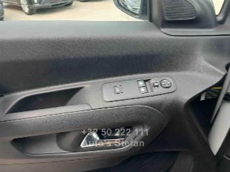 Peugeot Partner PREMIUM picture 13