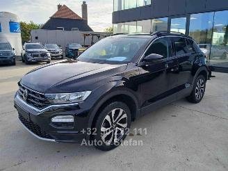 Volkswagen T-Roc ACTIVE picture 3