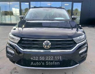 Volkswagen T-Roc ACTIVE picture 2