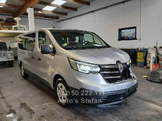 Voiture accidenté Renault Trafic ZEN 2024/3