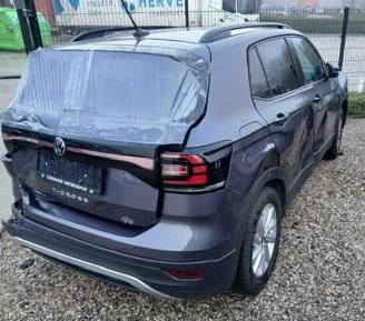 Volkswagen T-Cross LIFE picture 2