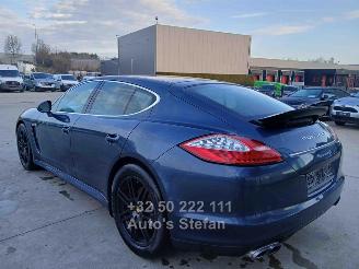 Porsche Panamera 4S picture 4