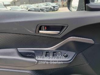 Toyota C-HR  picture 15