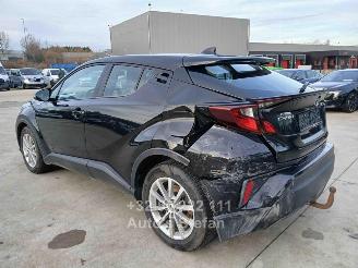 Toyota C-HR  picture 4
