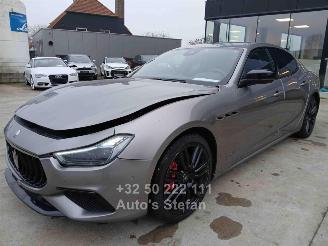 Maserati Ghibli GRANSPORT picture 3