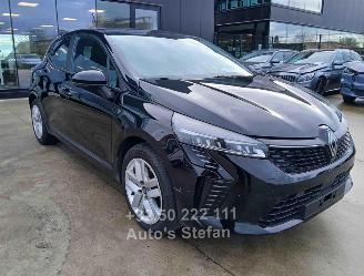 uszkodzony samochody osobowe Renault Clio V EVOLUTION 2024/7