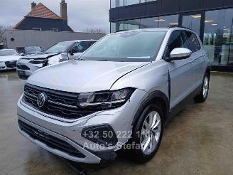 Vaurioauto  passenger cars Volkswagen T-Cross LIFE 2025/4