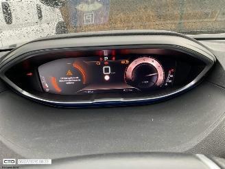 Peugeot 5008 GT picture 14