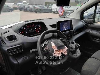 Peugeot Partner PREMIUM picture 13