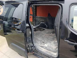 Peugeot Partner PREMIUM picture 9