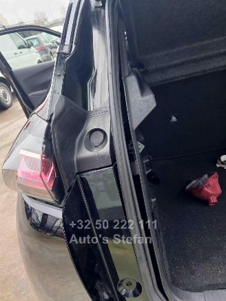 Peugeot 2008 STYLE picture 8