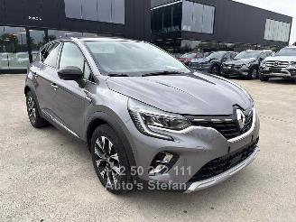 skadebil auto Renault Captur TECHNO 2024/1