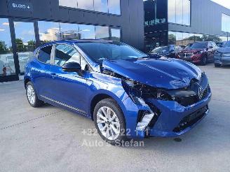 uszkodzony samochody osobowe Renault Clio E-TECH HYBRIDE 2026/2