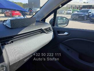 Renault Clio E-TECH HYBRIDE picture 7