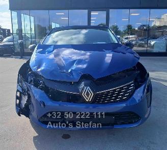 Renault Clio E-TECH HYBRIDE picture 2